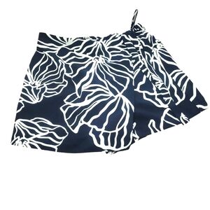 Nine WEST SKORT NWOT SIZE MED